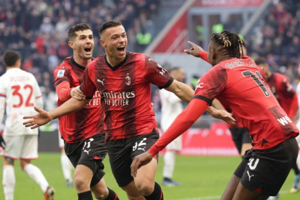 ZAŠTO JE PIKSI IZOSTAVIO SIMIĆA?! Stiglo je obrazloženje! Štoper Milana ima bitnije obaveze!