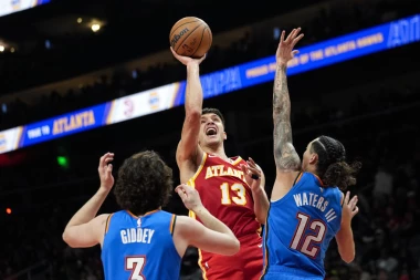 BOGDAN SE RAZGOROPADIO: Micić i Pokuševski nisu mogli da urade ništa protiv raspucanog Bogdanovića (VIDEO)