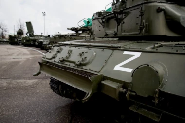 IZGUBILI VIŠE OD 3000 TENKOVA: Ugledni institut procenio koliko godina Rusija može da izdrži gubitke ovog tipa, JEDNA stvar joj ide u korist