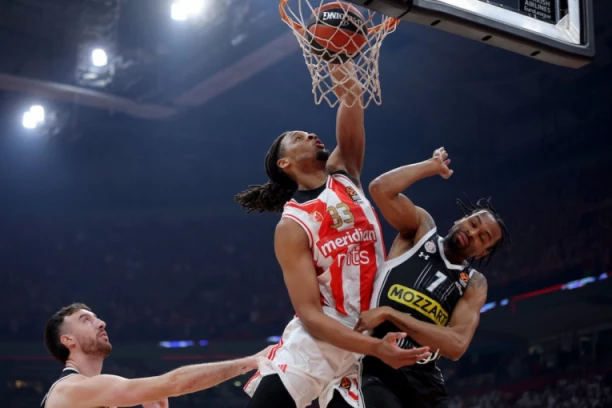 MOĆNA ZVEZDA MERIDIANBET SLAVILA U DERBIJU: Razigrani crveno-beli RAZBILI Partizan!
