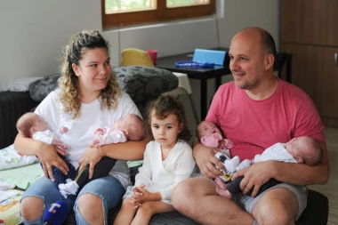 ĐACI, RODITELJI I NASTAVNICI "DRINKE PAVLOVIĆ" SAKUPILI VELIKU SVOTU NOVCA ZA LEČENJE SESTRICA GAĆEŠA! Oni su položili test humanosti, a možete i vi! UPIŠITE 1637 I POŠALJITE NA 3030!