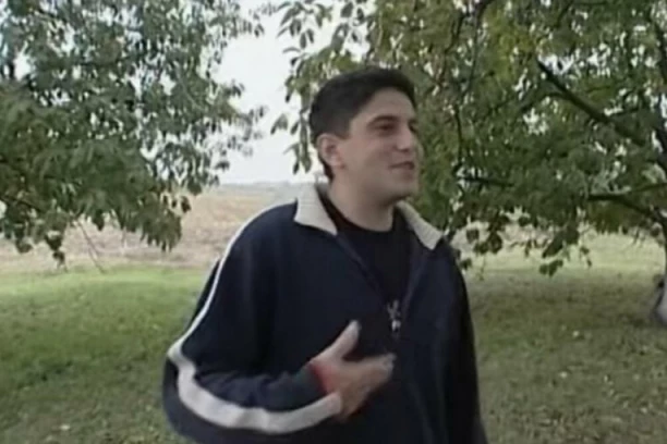 IZAŠAO U VOĆNJAK DA BERE TREŠNJE, A ONDA GA UDARIO GROM! Ovo je priča o Milu Munji kom je "svanulo" nakon grmljavine: Fakultet mu sad krenuo kao podmazan!