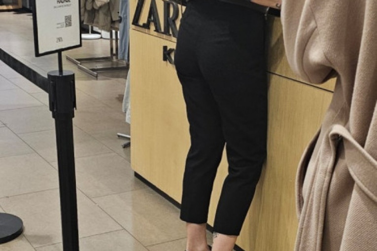 Kaća Grujić, paparaco I