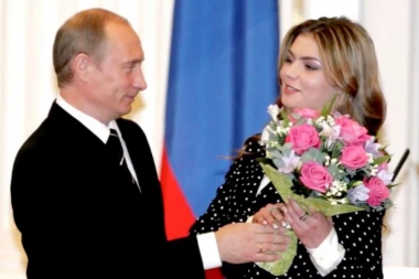KAD PUTIN VOLI LUKSUZ SAMO PRŠTI: Daleko od očiju javnosti obasipa darovima svoju voljenu - glamurozne nepokretnosti otkrile vezu Kabajeve i lidera Rusije!