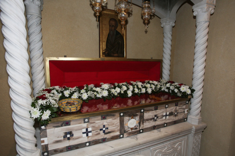 Kivot Prepodobnog Grigorija Gornjačkog