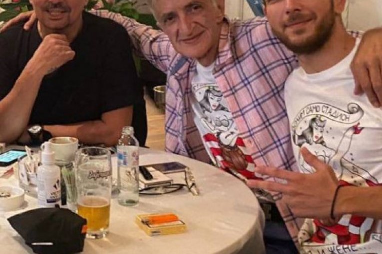 Mirko Kodić otvorio porodičan album i pokazao nikad viđene slike pokojnog sina Aleksandra