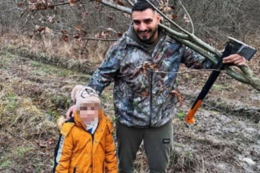 "GDE STE, JUNACI?!" Darko Lazić pojurio u šumu da iseče badnjak, pa poslao HIT PORUKU!