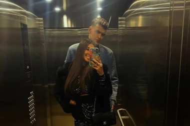 PARTIZANOV CENTAR SMUVAO LEPOTICU: Nećete verovati ČIJA UNUKA ljubi košarkaša!