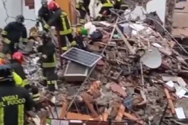 EKSPLOZIJA U RIMU! Tri osobe pronađene ispod ruševina, spasioci na licu mesta (VIDEO)