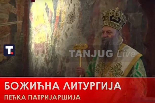 PRAZNIČNO U PEĆKOJ PATRIJARŠIJI: Patrijarh srpski Porfirije služio Božićnu liturgiju (VIDEO)