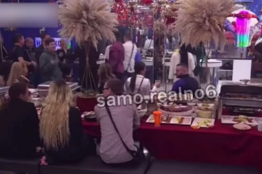 NAJSRAMNIJA LAŽ ANELI AHMIĆ: Nadala se da kamere neće zabeležiti OVO - zgroziće vas šta je uradila Urošu na Božić! (VIDEO)