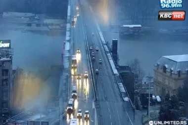 DRUGOG DANA BOŽIĆA MILINA ZA VOZAČE! U Beogradu pojačan saobraćaj na pojedinim deonicama, najprometniji delovi grada prohodni! (FOTO)