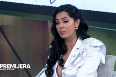 OSEĆALA SAM SE KAO SIROČE! Tanja Savić otkrila pozadinu čuvenog hita! Ovo dosad sigurno niste znali! (FOTO)