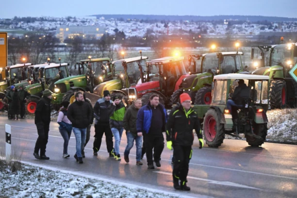 NEMAČKA OPET STAJE! Mašinovođe najavile novi štrajk - 5 dana bez vozova, SVI PREGOVORI PROPALI!