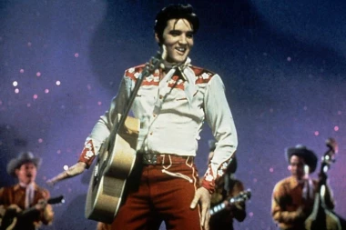 CIPELE ELVISA PRISLIJA NA AUKCIJI! Prodaje se zaštitni znak kralja rokenrola, a evo kako se kreće CENA!