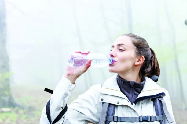 FLAŠICA VODE KAO TEMPIRANA BOMBA! Šokantni rezultati istraživanja UNIVERZITETA Kolumbija