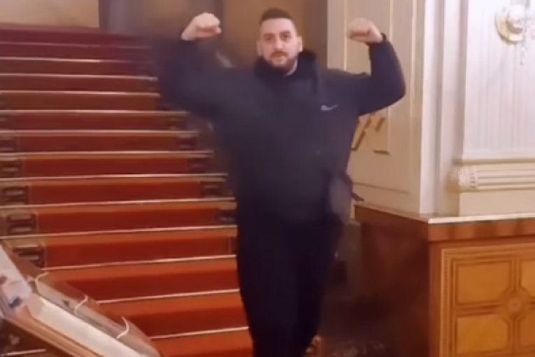 Lazar Čolić Zola Instagram