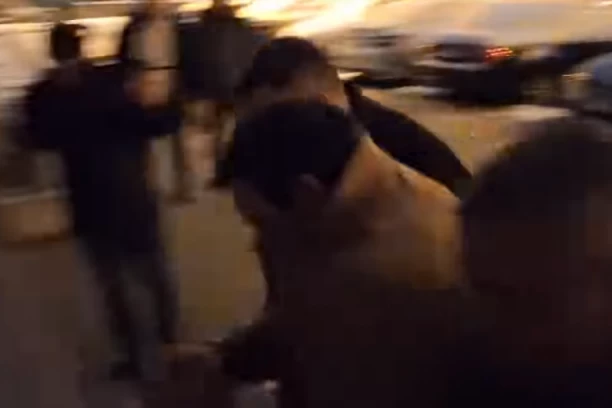 SVAĐA NA SLAVI ESKALIRALA U POKUŠAJ UBISTVA: Stefan posle svađe potegao pištolj i prijatelju pucao u grudi (VIDEO)