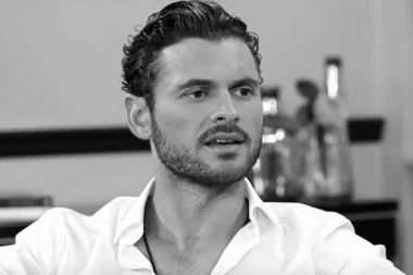 PREMINUO POZNATI GLUMAC U 43. GODINI: Žene su ludele za njim zbog uloge u HIT SERIJI, a OVO je uzrok smrti!