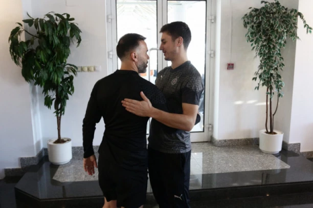 CRNO-BELI SE OKUPILI: Počele zimske pripreme jesenjeg prvaka! Napadač istakao da su mnogi potcenili Partizan! (FOTO)