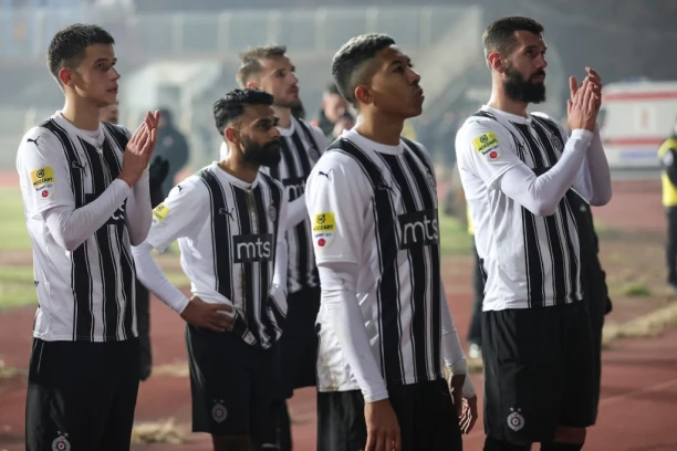 NOVI ODLAZAK IZ HUMSKE?! Rasprodaja se NASTAVLJA! Fudbaler Partizana PONUĐEN ovom klubu!