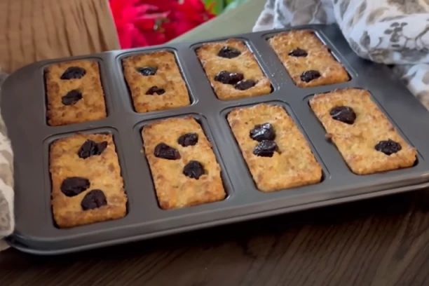 KOLAČ OD DVE JABUKE BEZ BRAŠNA: U Nemačkoj svi znaju za ovaj slatkiš, spremite ga već danas!