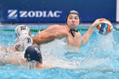 OSVETA S KAMATOM! Srbija je u ČETVRTINALU Evropskog prvenstva! Delfini se BRUTALNO revanširali Francuskoj! Nek se spremi SVETSKI ŠAMPION!