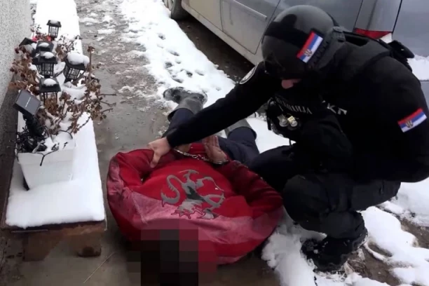 OVAKO JE IZGLEDALO HAPŠENJE ČLANOVA AUTO-MAFIJE: Razbijena kriminalna grupa - organizatori iza rešetaka! (FOTO/VIDEO)