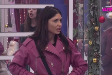 JEZIVO DA JEZIVIJE NE MOŽE! Reči koje su upućene Jeleni Ilić teraju suze na oči, pred milionima joj spomenuto OVO!