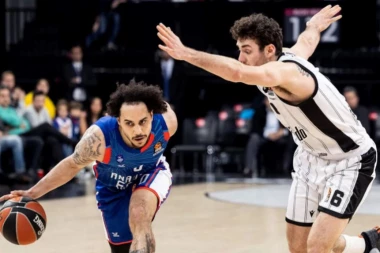 KAKAV ŠOK ZA GROBARE! EFES DRASTIČNO SMANJIO ŠANSE PARTIZANU DA SE DOMOGNE PLEJ-INA! Sada samo Zvezda može da pomogne!