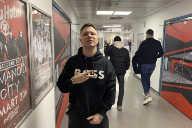 EKSKLUZIVNO! REPER RELJA PREDVIDEO EPSKI POVRATAK PARTIZANA NA POLUVREMENU! Da li je bio U PRAVU I za čoveka ODLUKE?