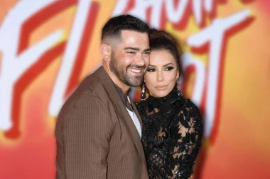 SVI SE SEĆAJU BAŠTOVANA IZ SERIJE "OČAJNE DOMAĆICE": Sada je GABI progovorila o vrućim scenama sa NJIM, a kada ga vidite PAŠĆE VAM VILICA (FOTO)