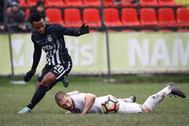 POVRATAK NA MESTO USPEHA: Iskusni veznjak nakon pola decenije oblači dres omiljenih boja - sklapa se savršeni mozaik!