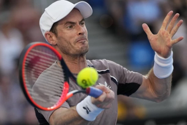 ŠOK U SVETU TENISA: Endi Marej NAJAVIO KRAJ karijere!