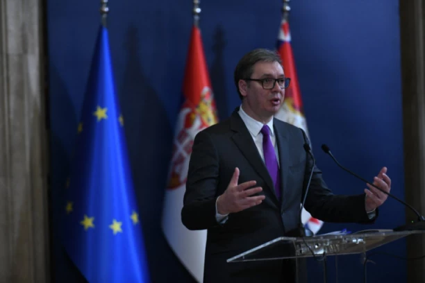 VUČIĆ NA SVETSKOM EKONOMSKOM FORUMU U DAVOSU! Niz sastanaka sa svetskim zvaničnicima!