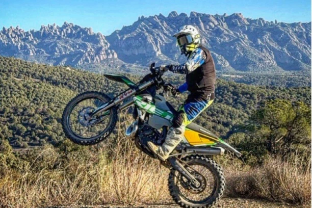 UŽASNA TRAGEDIJA! Preminuo SLAVNI sportista posle zadobijenih POVREDA!