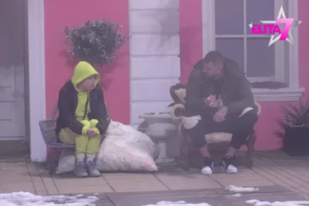 UROŠ POKUŠAVA DA ZAMENI MIHAILA JANJUŠU: Trudi se svim silama da mu UBLAŽI BOL, slomiće mu se srce kad bude saznao OVO!