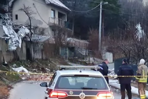 STRAHOVITA EKSPLOZIJA U PORODIČNOJ KUĆI! Mladić poginuo, roditelji mu povređeni - KOMŠIJE MISLILE DA JE PAO AVION ZBOG SILINE DETONACIJE! (VIDEO)
