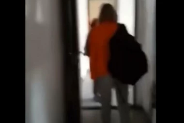 SNIMAK ZBOG KOG ĆETE POBESNETI! DOKTORKA ODBILA DA POMOGNE EMINI: Ne možemo ući od smrada! Žena je umrla, a muž traži PRAVDU! (VIDEO)