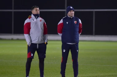 UDARNIČKI NA KIPRU: Trener Milojević iznenadio fudbalere Crvene zvezde! MORALI SU DA ZAPNU!