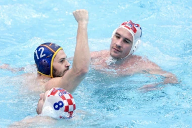 KOMŠIJE U SUZAMA POSLE PORAZA! Španci na KROVU Evrope! Trener Hrvatske BESNI: Hteo bih puno reći, ALI NE SMEM!