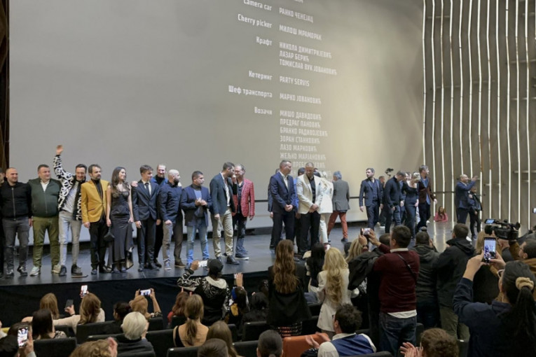 Film Džej Nedelja premijera