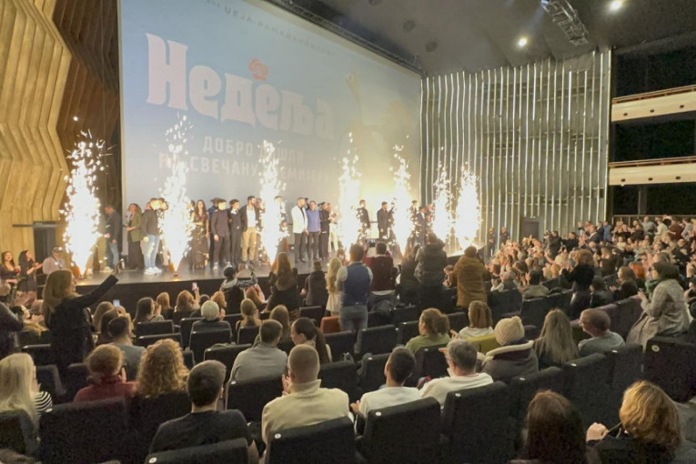 Film Džej Nedelja premijera