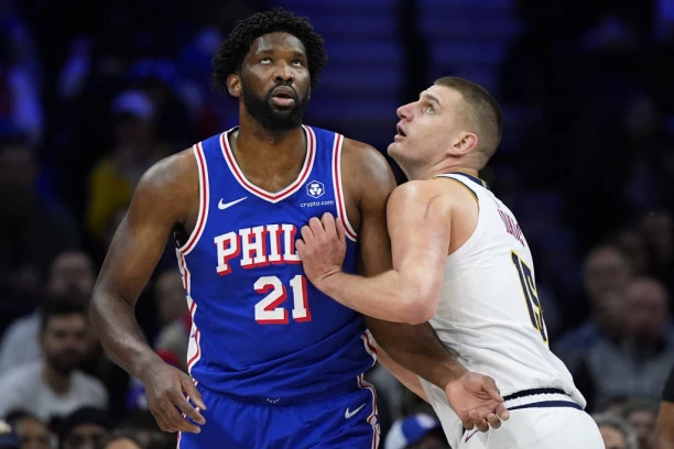 SUDAR TITANA POLA SATA PRE PONOĆI! JOKIĆ se SVETI EMBIDU i Filadelfiji za poraz!