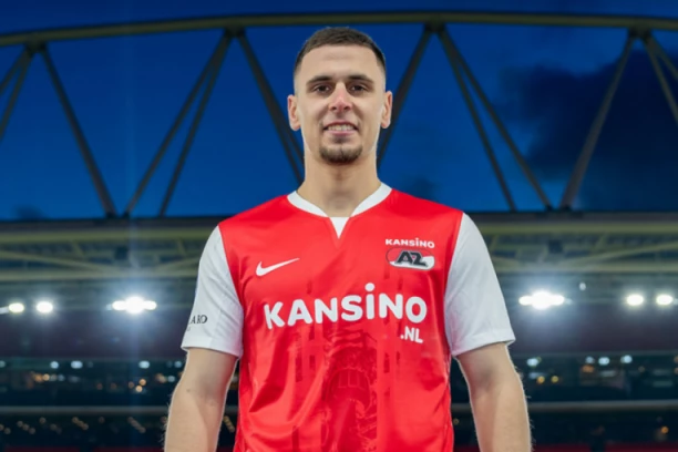 BELIĆ SE SRCEPARAJUĆOM PORUKOM OPROSTIO OD PARTIZANA! Bivši fudbaler crno-belih PREDSTAVLJEN U ALKMARU!