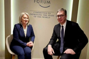 VUČIĆ U DAVOSU SA KRIŠTO: Razgovori o jačanju sveukupne saradnje dveju zemalja, evropskom putu regiona i drugim aktuelnim pitanjima