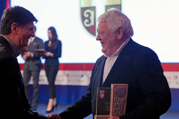 NOVI KOŠARKAŠ U FUDBALU? Istorija se ipak neće ponoviti - klub je demantovao glasine!