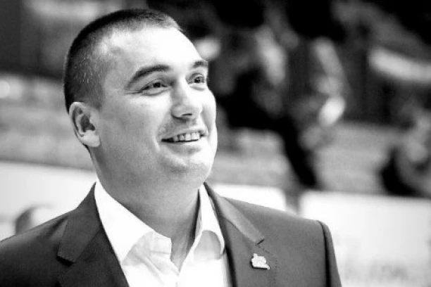 LUDA TEORIJA ANTIVAKSERA - VAKCINA JE UBILA DEJANA MILOJEVIĆA: Protivnici cepiva žele da PROFITIRAJU NA TRAGEDIJI