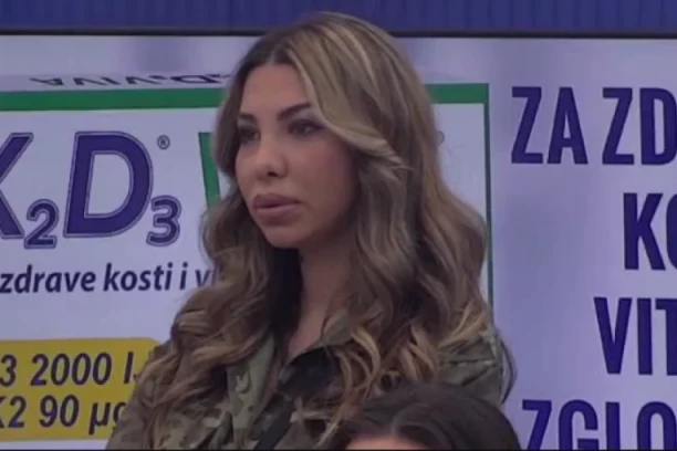 SLIKA ANELI AHMIĆ KOJA ĆE VAS FRAPIRATI: Javnost zgrožena, niko ne može da je PREPOZNA! (FOTO)