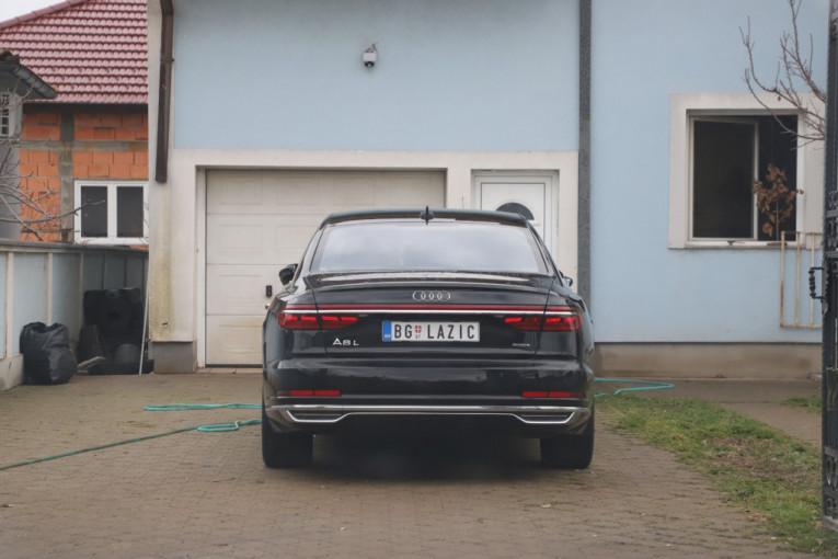 Automobil porodice Lazić